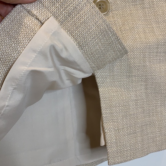 Ann Taylor khaki faux button skirt size 4 ♠️ - Picture 3 of 5